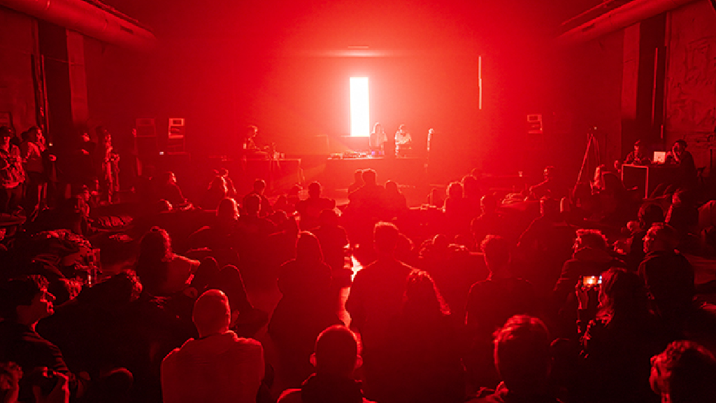 Les meilleurs Festivals Techno en Espagne en 2026 ! 6 Les meilleurs Festivals Techno en Espagne en 2026 ! - Mostra barcelona festivals techno espagne - Tenue de festival