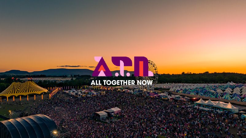 Les meilleurs Festivals Techno en Irlande en 2026 ! 5 Les meilleurs Festivals Techno en Irlande en 2026 ! - All together now . festivals techno irlande - Tenue de festival