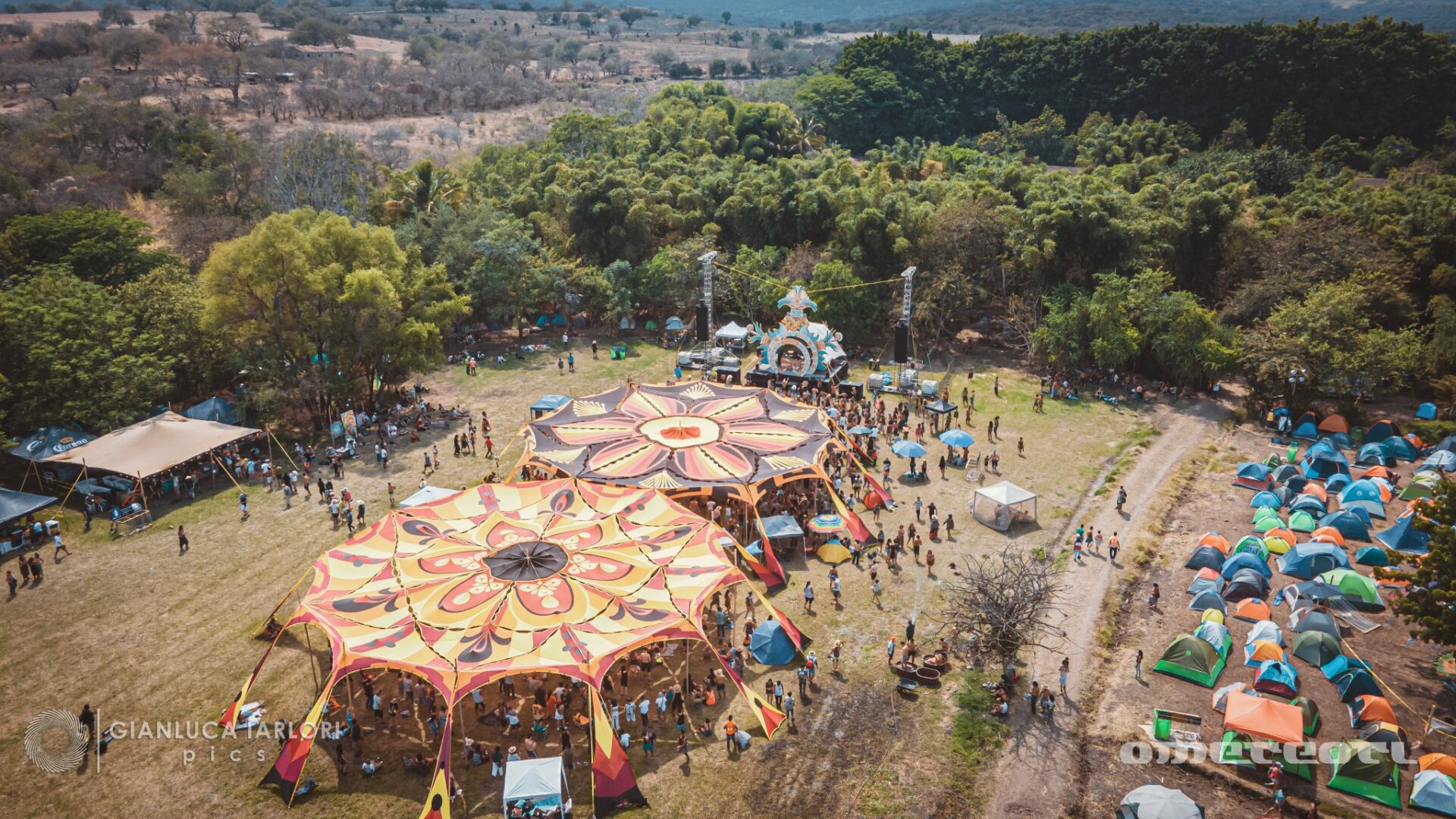 Les meilleurs Festivals Techno au Mexique en 2026 ! 6 Les meilleurs Festivals Techno au Mexique en 2026 ! - Festival ometeotl festivals techno mexique - Tenue de festival